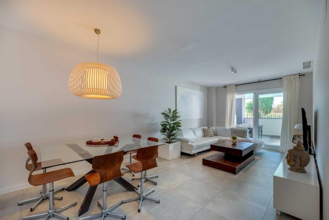 Apartamento Vacation I Via Celere, Huge Terrace, Brand New Complex, Close To The Beach, Center